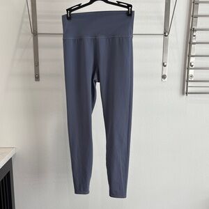 High-Waisted Blue Leggings